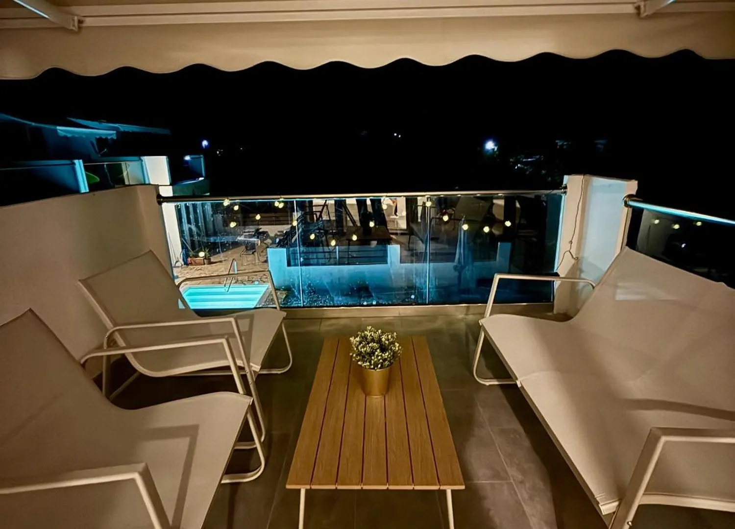 הוילה Nea Kallikrateia Oasis By The Pool 0*,